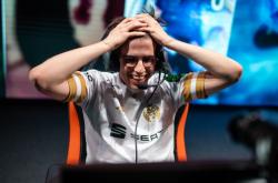 雷速体育比分官网-MAD险胜FNC，Ming团战一打五四强赛3:0（成都）