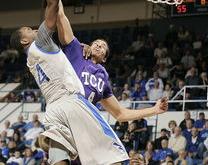 雷速体育比分官网-快船险胜立陶宛男篮，伦纳德关键制胜