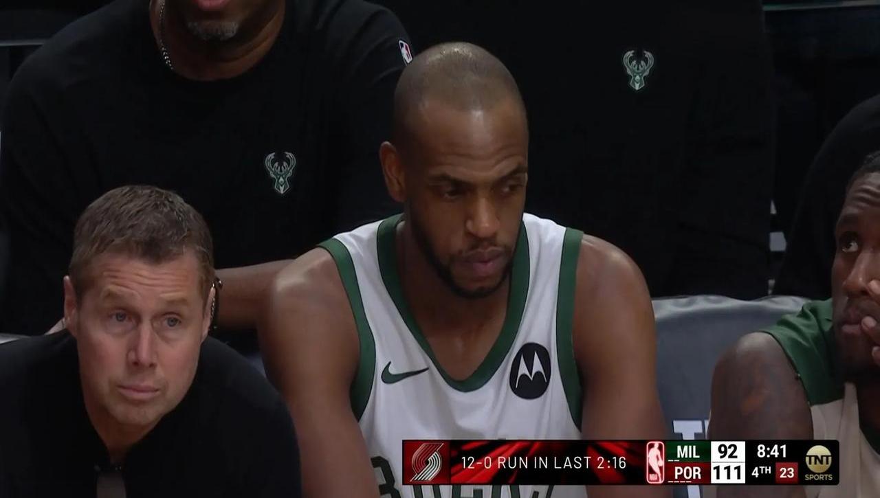 雄鹿主场胜开拓者,米德尔顿贡献全面表现 雄鹿主场胜开拓者,米德尔顿贡献全面表现