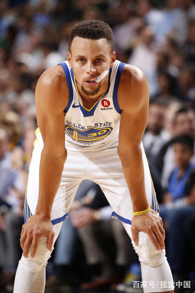 雄鹿队大比分胜出,稳固西部榜首位置的简单介绍 雄鹿队大比分胜出,稳固西部榜首位置的简单介绍