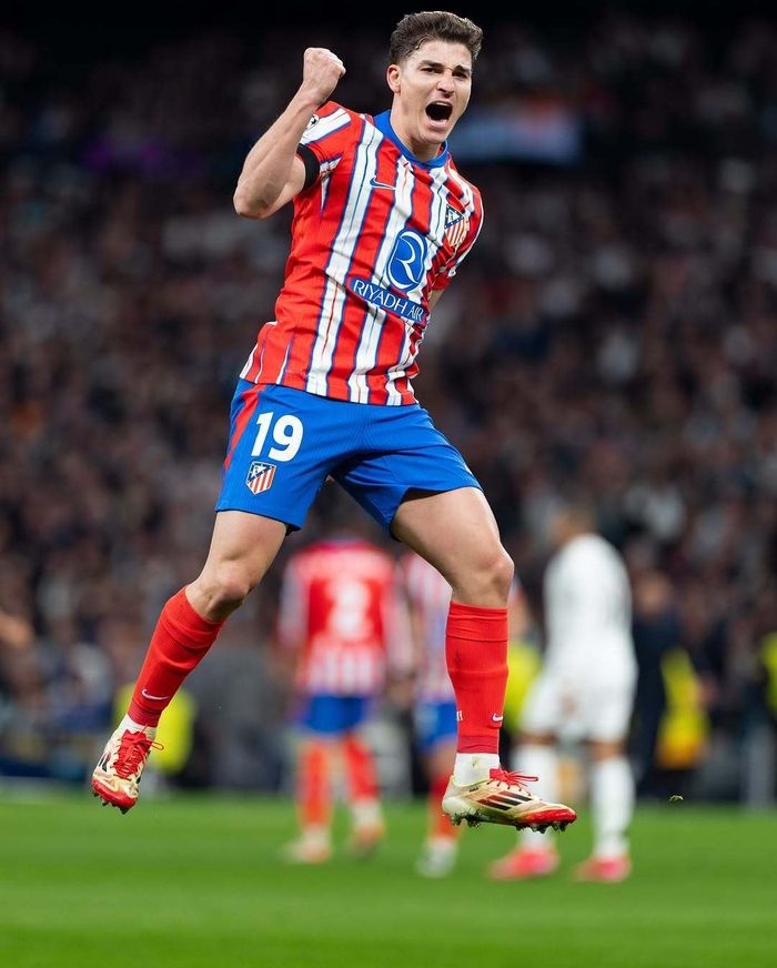 AC米兰鏖战皇马,阿尔瓦雷斯高光表现的简单介绍 AC米兰鏖战皇马,阿尔瓦雷斯高光表现的简单介绍