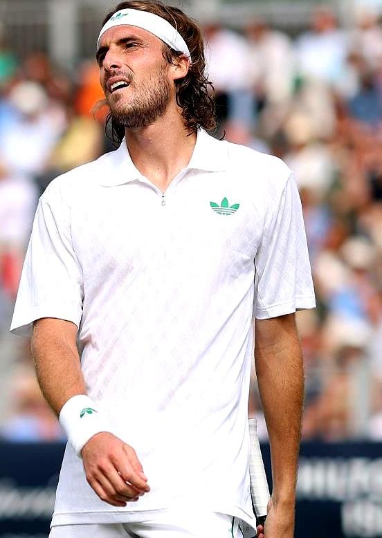 ATP总决赛翻盘温网,西西帕斯刷新纪录 ATP总决赛翻盘温网,西西帕斯刷新纪录